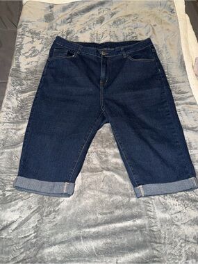 SHEIN Dark Blue Capri Shorts